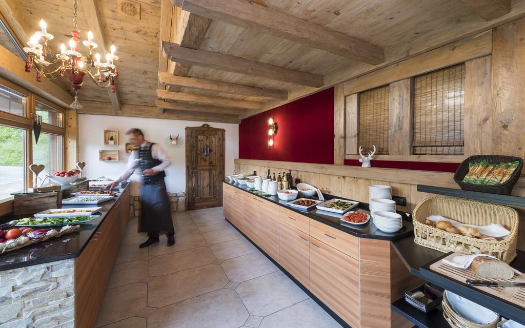 Отель Rainell Dolomites Retreat Ортизеи Экстерьер фото
