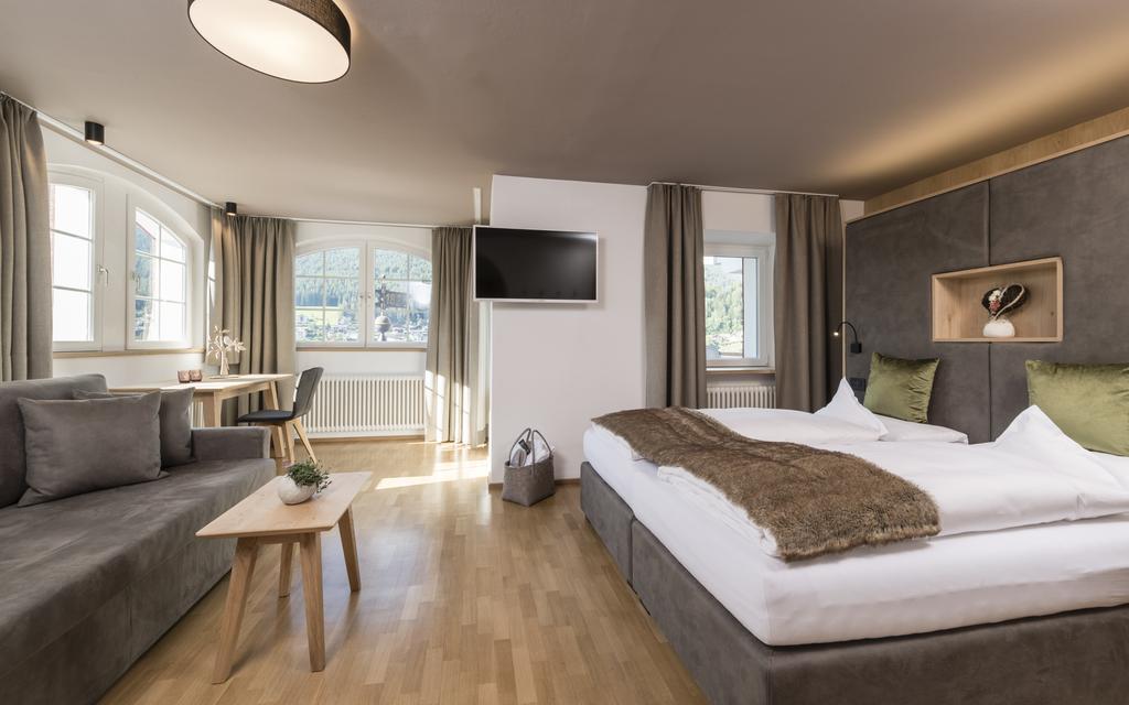 Отель Rainell Dolomites Retreat Ортизеи Экстерьер фото